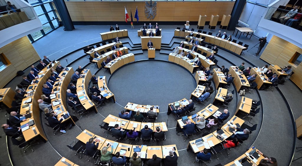 Im September wählten die Thüringer das aktuelle Parlament. Nun gibt es eine neue Umfrage. (Archivbild)