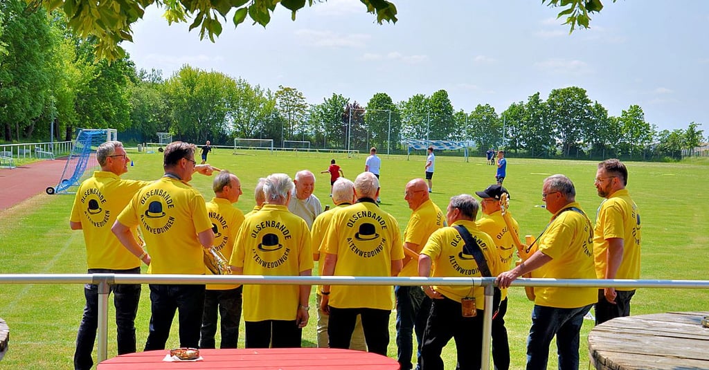 Auf dem Atzendorfer Sportgelände wird nicht nur Fußball gespielt. Hier veranstaltet die ZLG auch Familiensportfeste zu Pfingsten und ihre legendären Sommerferiencamps.