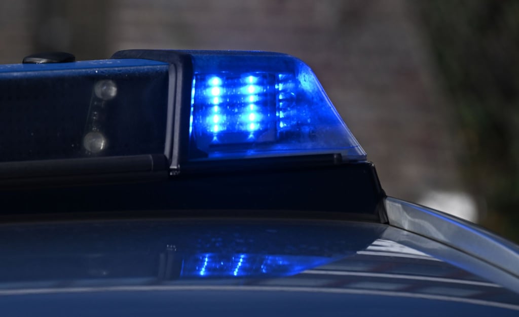 Ein Unfall mit einem Gefahrguttransporter sorgt auf der A9 für Stau. (Symbolbild)
