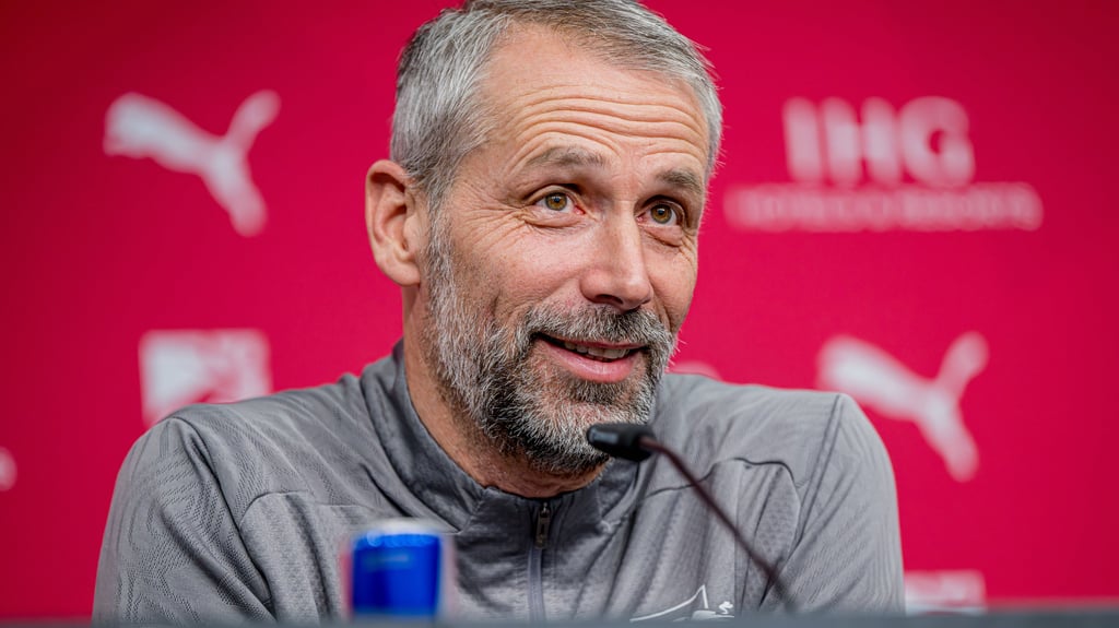RB-Trainer Marco Rose auf der Pressekoferenz.
