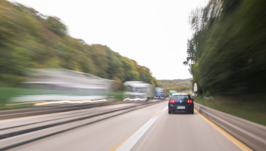 Die A9 war nach dem folgenreichem Unfall stundenlang gesperrt. (Symbolbild)