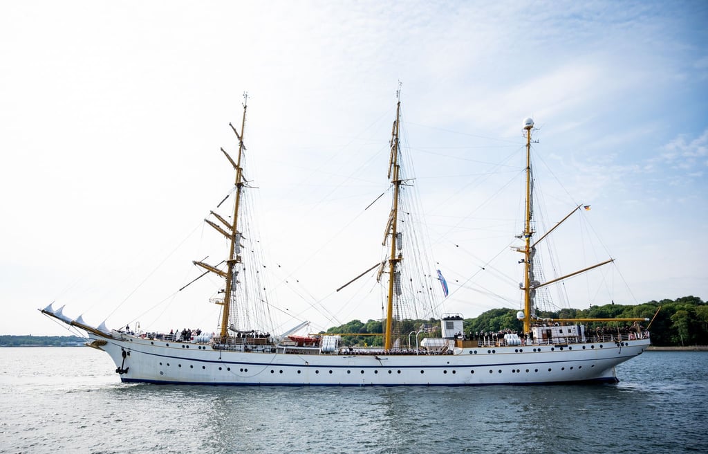Das Marine-Segelschulschiff „Gorch Fock“ läuft Richtung Spanien aus. (Symbolbild)