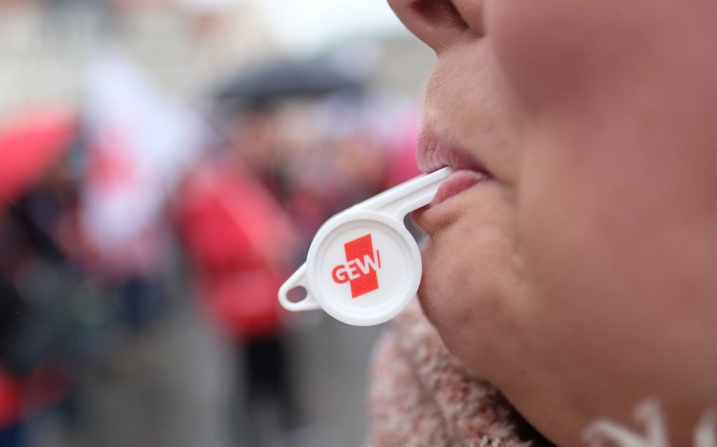 GEW und Verdi hatten zum Warnstreik in Erfurt aufgerufen. (Symbolbild)