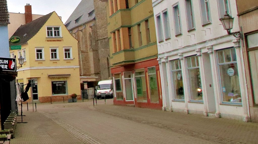 In Calbes Loewestraße stehen viele Läden leer. Der zunehmende Leerstand verringert die Attraktivität der Innenstadt.