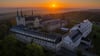 Das Kloster Huysburg thront über der Gemeinde Huy und verleiht der Einheitsgemeinde ihren Namen: Aktuell wird nach einer dauerhaften Vertretungslösung für den schwer erkrankten Bürgermeister Maik Berger gesucht. 