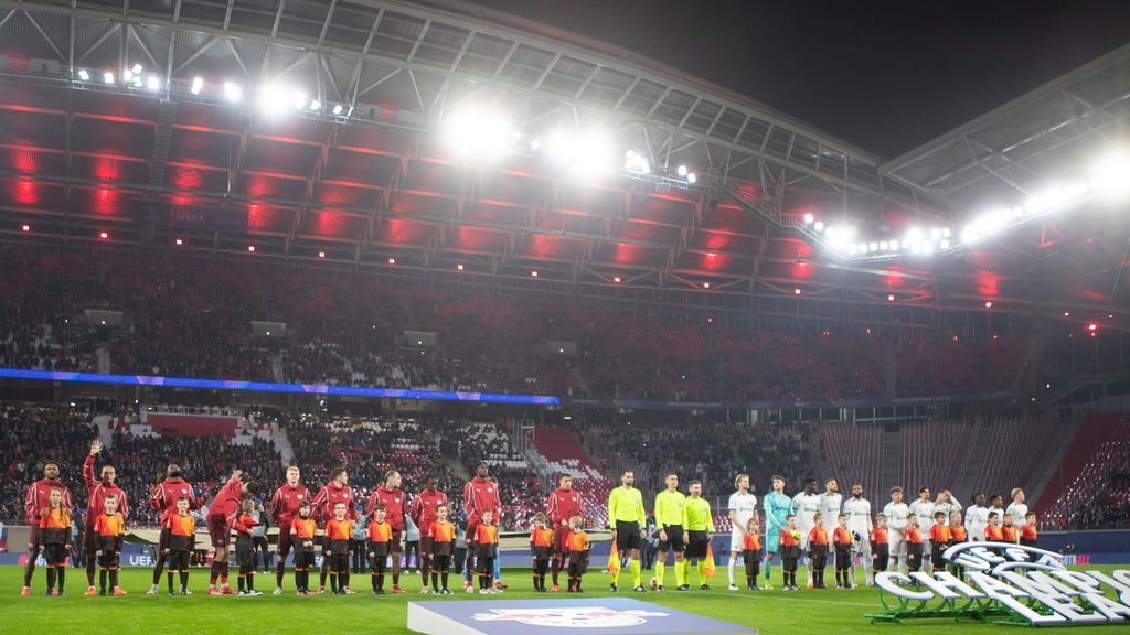 Leere Ränge beim Champions-League-Spiel zwischen RB Leipzig und Sporting Lissabon