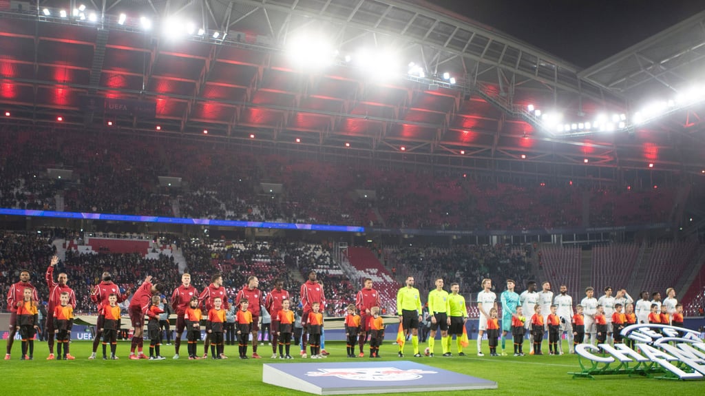 Leere Ränge beim Champions-League-Spiel zwischen RB Leipzig und Sporting Lissabon