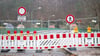 Die Elbbrücke in Bad Schandau ist seit dem 7. November aufgrund von Längsrissen im sogenannten Unterspannband gesperrt.