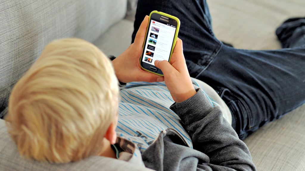 Ob mit dem Computer oder dem Smartphone – beim Onlinesurfen über WLAN braucht es eine schnelle Internetverbindung. In Genthin ist das Interesse an neuer Glasfasertechnik derzeit nicht so hoch.