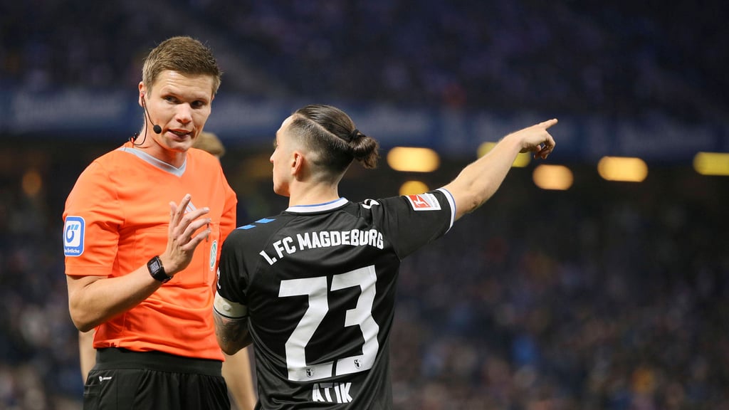 Schiedsrichter Florian Exner wird das Zweitliga-Topspiel zwischen 1. FC Magdeburg und 1. FC Köln am Freitagabend leiten. Für den FCM war der 34-Jährige zuletzt kein Glücksbringer