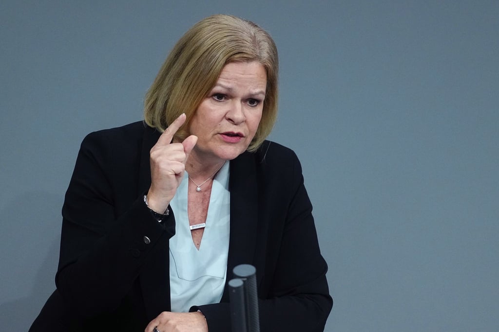 Faeser fordert Härte