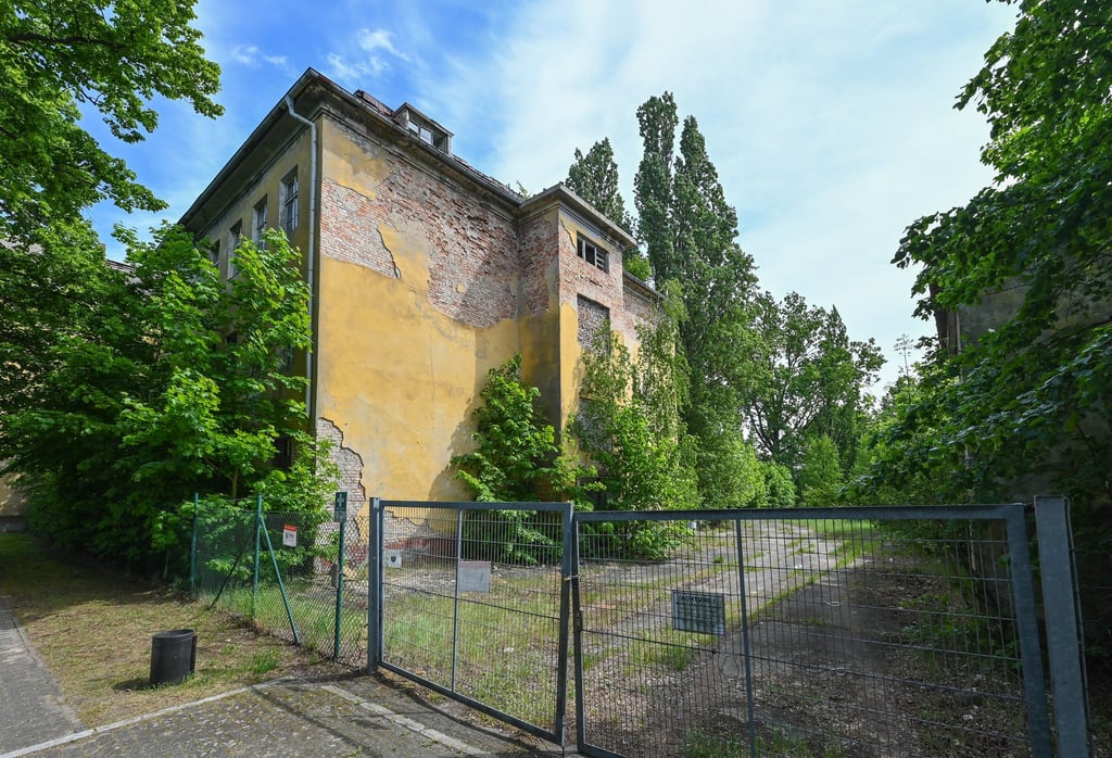Innenministerin Lange beendet Pläne für ein Ausreisezentrum auf einem verlassenen Gelände auf der Oder-Insel in Küstrin-Kietz, prüft aber andere Standorte. (Archivbild)