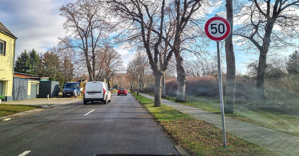 Schützenstraße in Klötze: Auf diesem Abschnitt am Waldbad gilt Tempo 50, an anderer Stelle gilt Tempo 30.