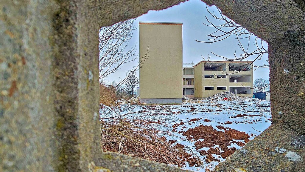 Die Arbeiten an der alten Schule von Hoym haben begonnen.