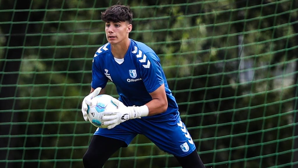 Robert Kampa ist die Nummer drei beim 1. FC Magdeburg - hinter Dominik Reimann und Noah Kruth.