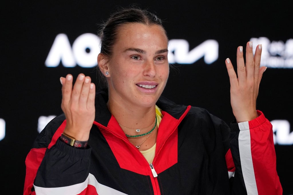Nach den jüngsten Dopingfällen im Tennis ist Aryna Sabalenka nach eigenen Angaben vorsichtiger geworden.