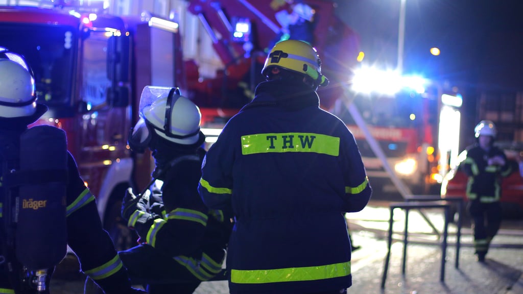 Die Mitglieder vom Ortsverband Stendal des THW leisten Amtshilfe zum Beispiel bei Feuerwehreinsätze in der Hansestadt.