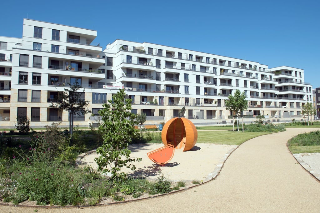 Die Preise auf dem Dresdner Immobilienmarkt sind 2024 weitgehend stabil geblieben (Archivbild).