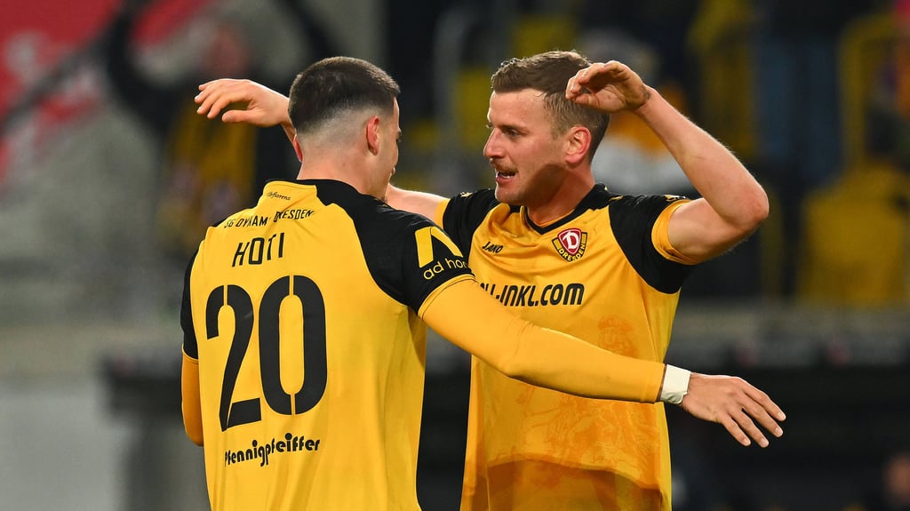 FCM-Leihgabe Andi Hoti (l.) traf bei Dynamo Dresden 5:2-Heimsieg gegen 1860 München am Sonntag.