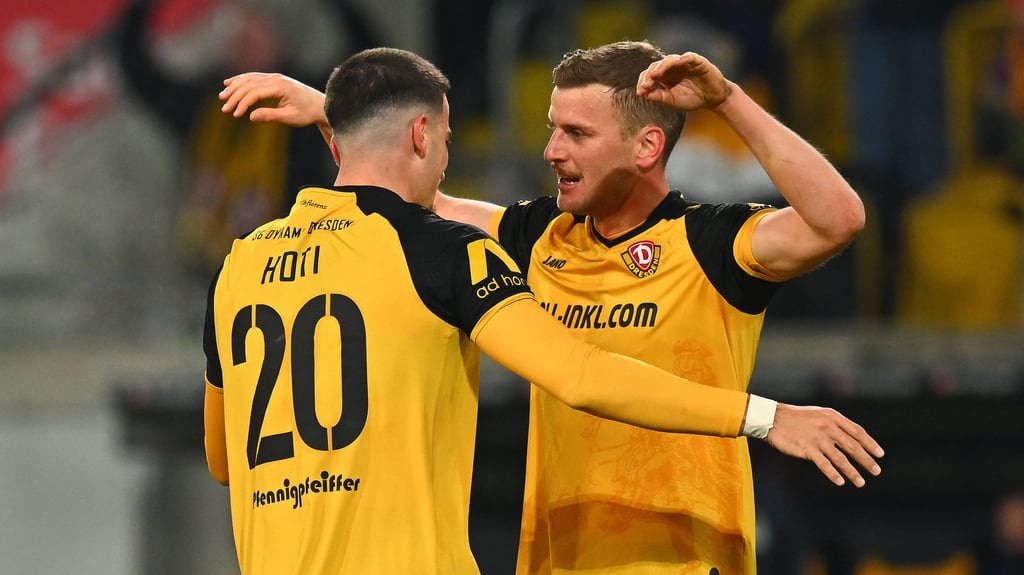 FCM-Leihgabe Andi Hoti (l.) traf bei Dynamo Dresden 5:2-Heimsieg gegen 1860 München am Sonntag.
