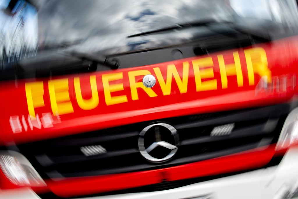 Bei einem Brand in einem Merseburger Wohnhaus sind sieben Personen verletzt worden.