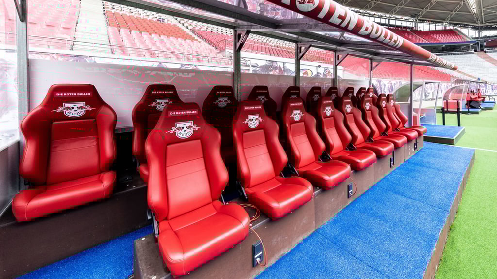 Seit der Gründung 2009 nahmen schon elf verschiedene Trainer auf der Trainerbank von RB Leipzig Platz. Wir zeigen alle Coaches seit Tino Vogel.