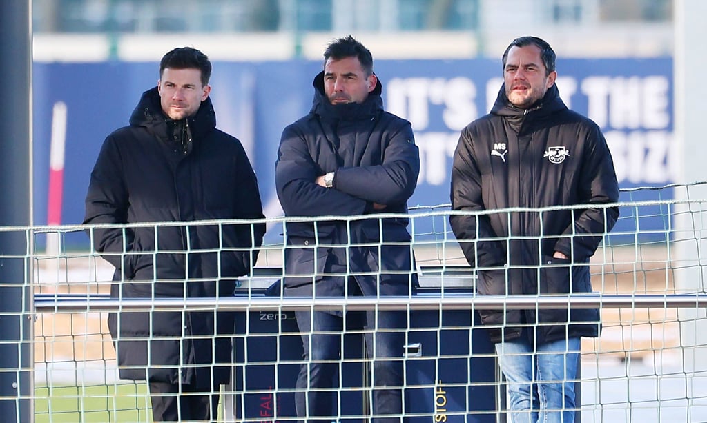 Daniel Baier, Zsolt Löw und Marcel Schäfer als Zaungäste beim RB-Training.