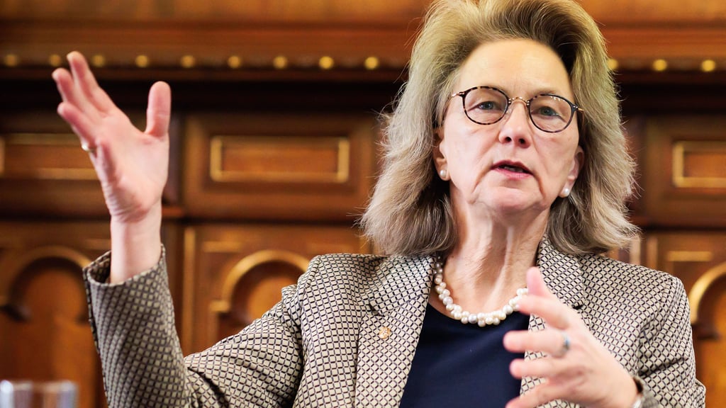Wissenschaft vermitteln: Ihre Pläne als Leopoldina-Präsidentin skizzierte Bettina Rockenbach am Dienstag in Sachsen-Anhalts Landesvertretung in Berlin.