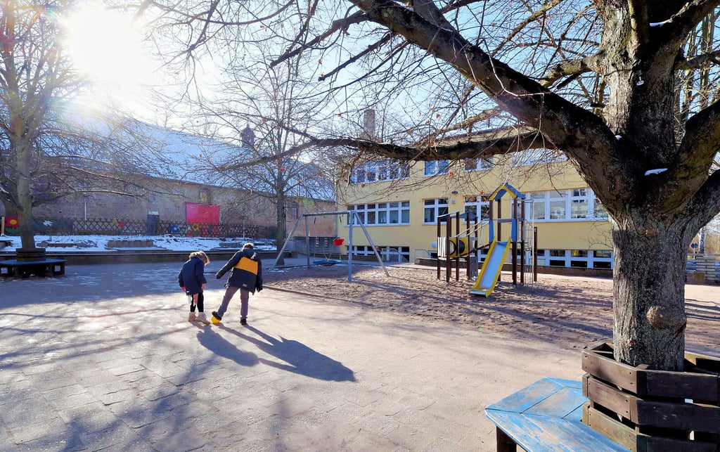 200.000 Euro sind im Haushalt des Osternienburger Landes für die Sanierung des Schulhofes in Wulfen eingeplant.
