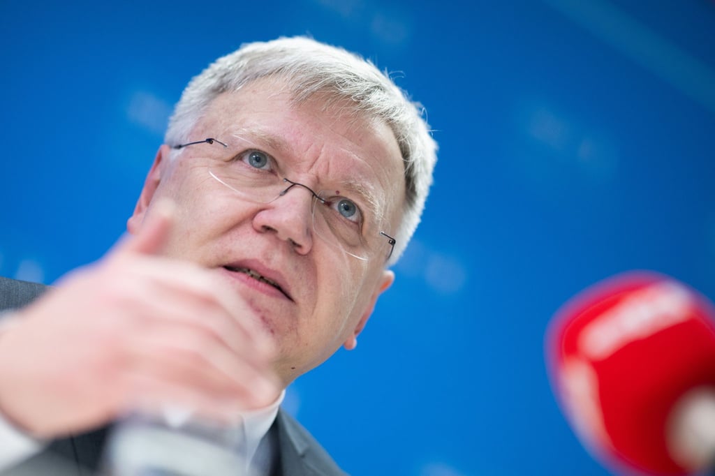Berlins Landeswahlleiter Stephan Bröchler wünscht sich eine längere Vorbereitungszeit auf vorgezogene Wahlen. (Archivfoto)