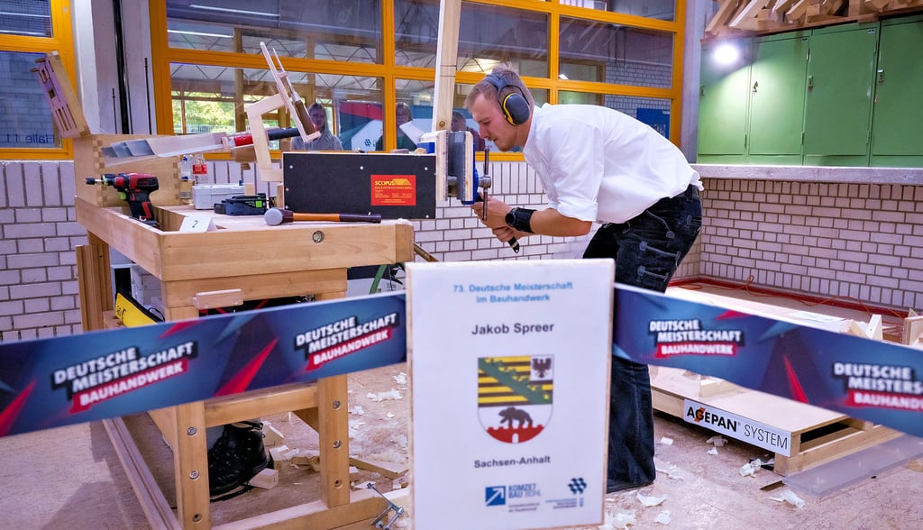 Bei der Deutschen Meisterschaft im Bauhandwerk hatte Jakob Spreer drei Tage Zeit, um ein komplexes Modell zu bauen.