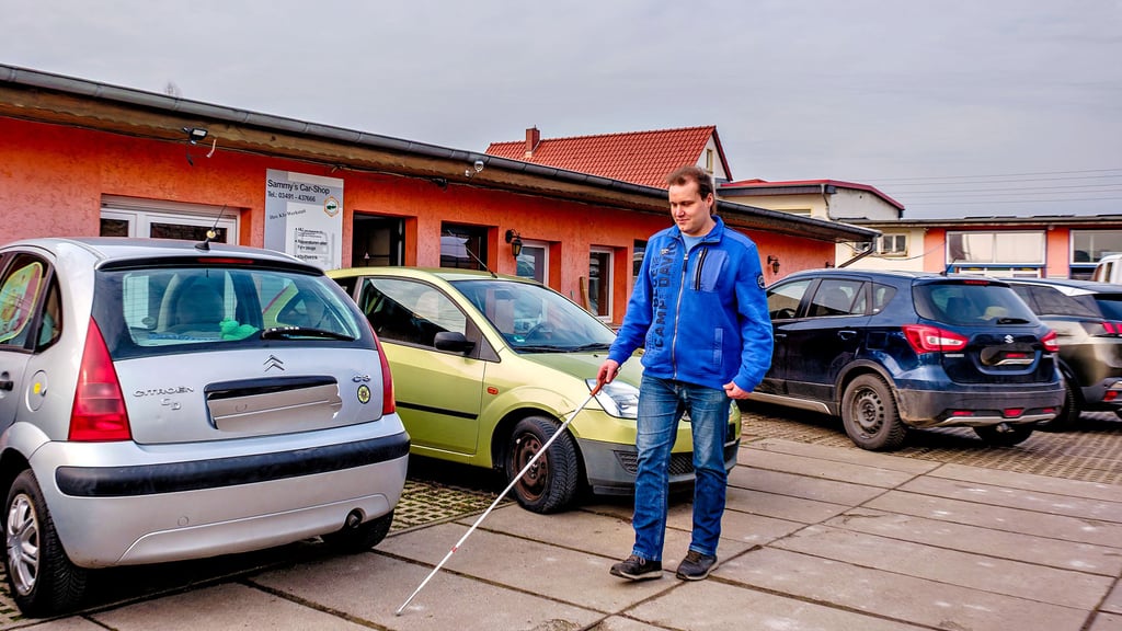 David Krause arbeitet seit 16 Jahren bei „Sammy’s Car Shop“ in Wittenberg.