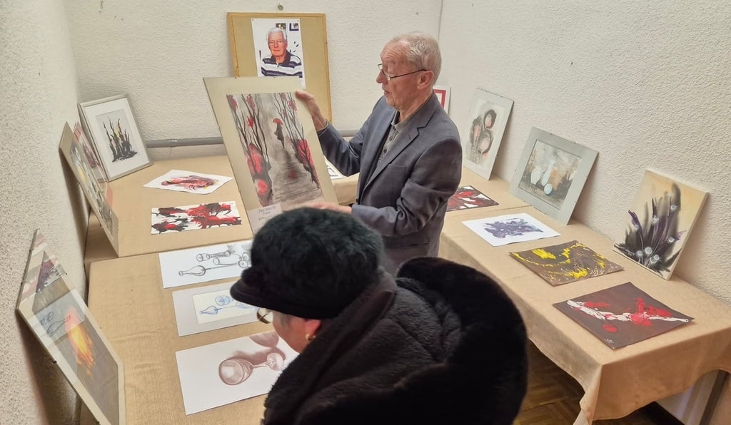Ein paar Arbeiten von Dieter Wipperich hat der Kultur- und Heimatbund ausgestellt.