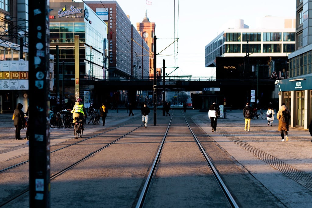 Der Tram-, Bus- und U-Bahnverkehr in Berlin ist für zwei Tage wegen eines Warnstreiks vollständig eingestellt.