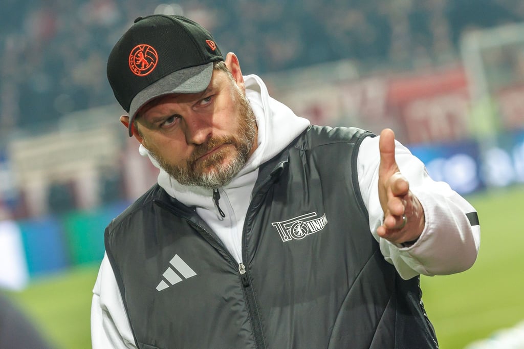 Steffen Baumgart steht mit Union vor der Hürde Dortmund.