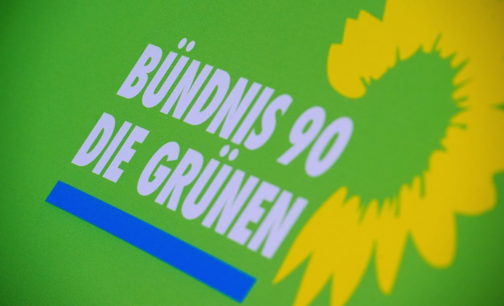 In mehreren Orten in Sachsen-Anhalt sind gefälschte Wahlplakate der Grünen aufgetaucht. (Symbolbild)