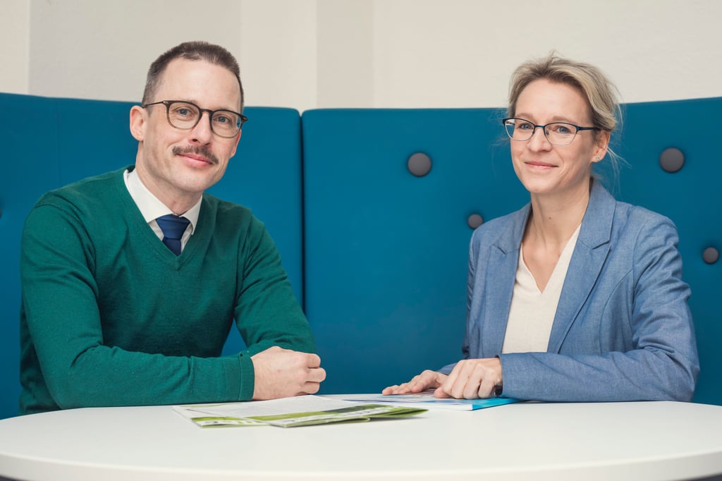 Prof. Dr. Michael Wurm (links) und Prof. Dr. Katharina Kitze, Leiterin des Instituts für Gesundheitsförderung und Prävention in Lebenswelten.