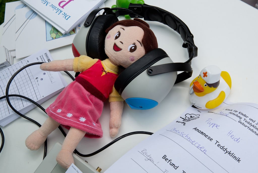 In manchen Klassen ist es so laut, dass Schulen Lärmschutzkopfhörer empfehlen. (Symbolbild)