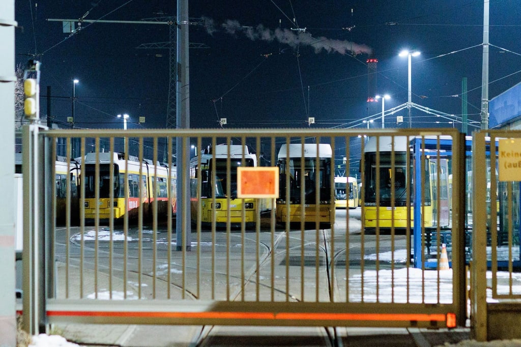Die Straßenbahnen blieben zwei Tage lang im Depot.
