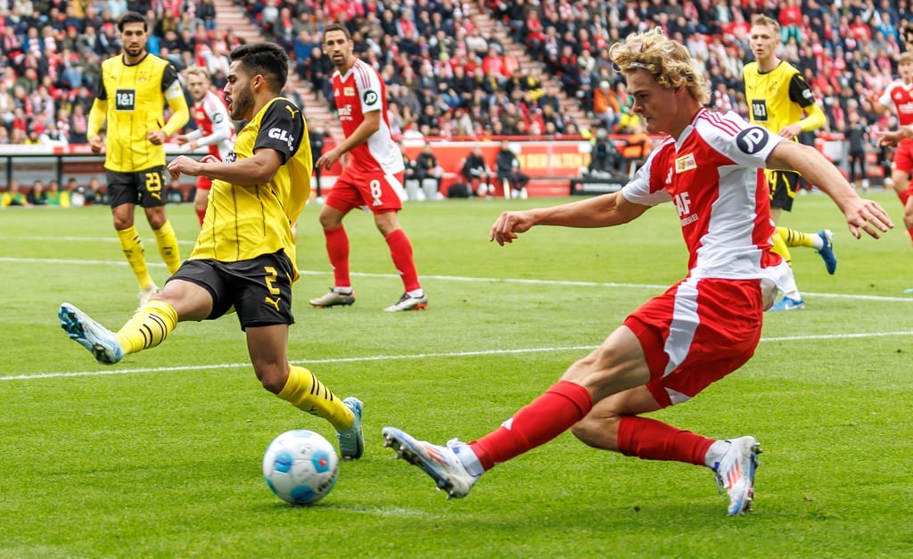 Berlins Tom Rothe (r) kehrt mit Union zu seinem alten Verein zurück.