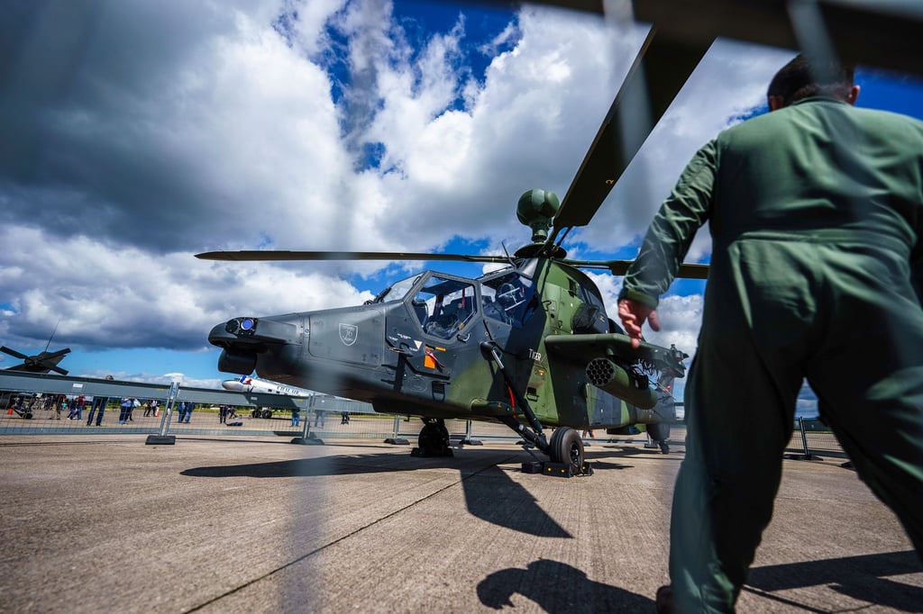 Bundeswehr-Kampfhubschrauber vom Typ Tiger. In der zehnten und elften Kalenderwoche sind Kampfhubschrauber über Hessen unterwegs. (Archivbild)