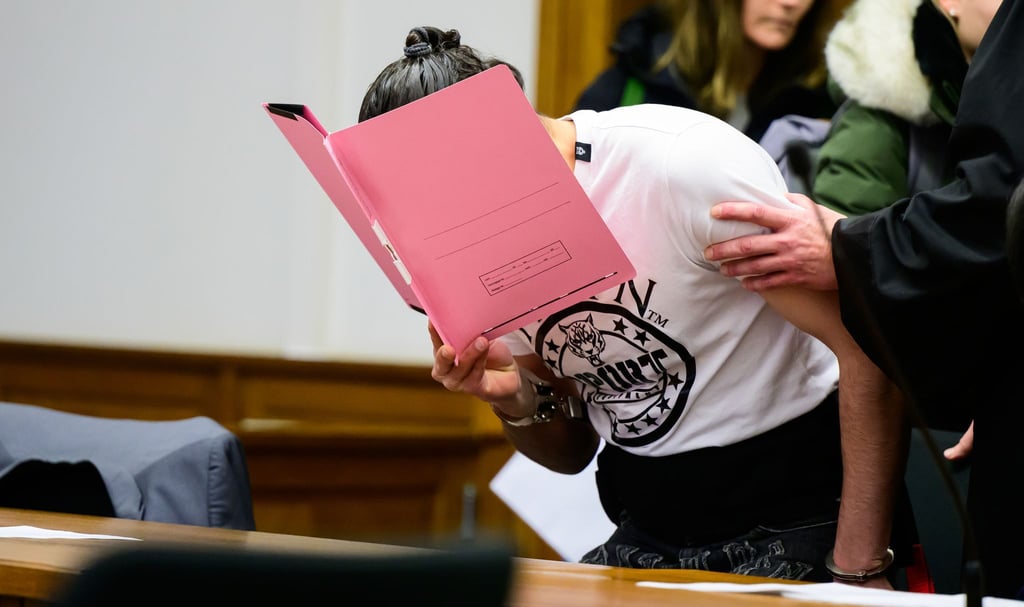 Der 19-Jährige wird dauerhaft in der Psychiatrie untergebracht, weil er einem Reisenden einen tödlichen Tritt im Bahnhof von Uelzen verpasst hat.