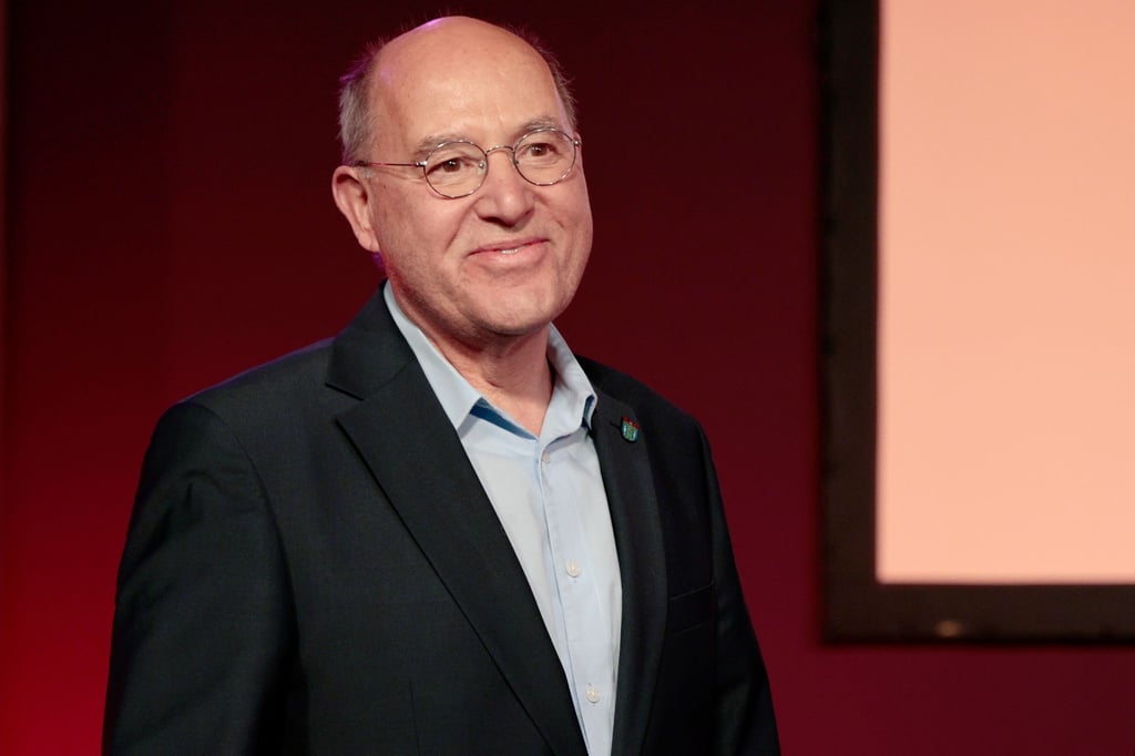 Linke-Politiker Gregor Gysi hat es wieder geschafft, in seinem Wahlkreis mit weitem Abstand vorn zu landen.