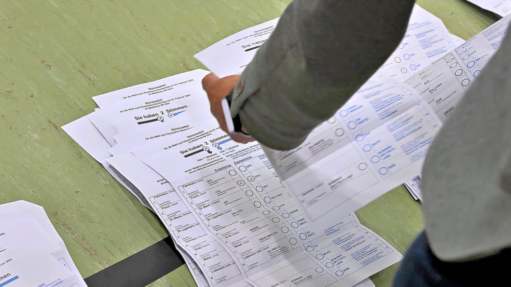 Ab 18 Uhr wurden die Stimmen ausgezählt.