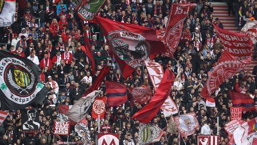 RB Leipzigs Fanblock beim 2:2 gegen den 1. FC Heidenheim