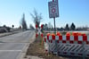 Das waren noch nicht die Absperrungen für den Trinkwasserleitungsbau zwischen Staßfurt und Neundorf, sondern die zur Reparatur des Bahnübergangs Neundorfer Straße kürzlich. Ab Frühjahr können sich die Kraftfahrer aber schon auf den Leitungsbau einstellen.