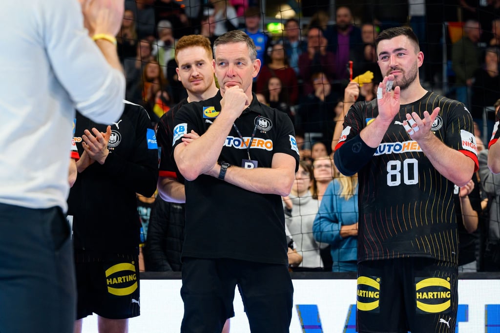 Handball-Bundestrainer Alfred Gislason kann wieder auf Kreisläufer Jannik Kohlbacher setzen.
