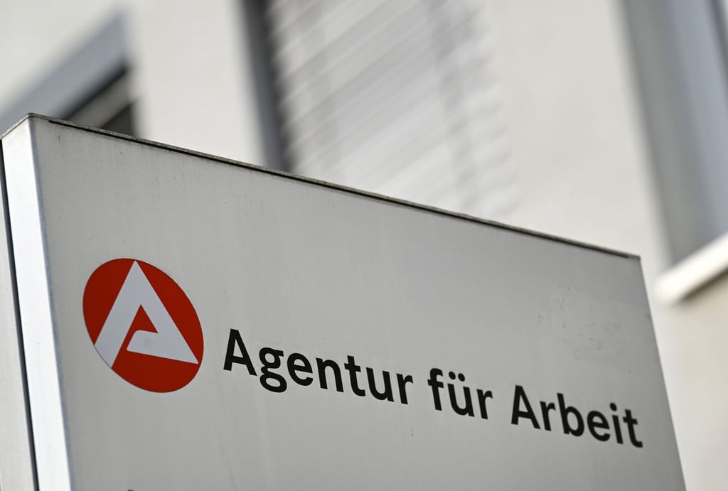 Auf dem Thüringer Arbeitsmarkt gab es im Februar kaum Bewegung. Tatsächlich waren sogar etwa 100 Menschen mehr ohne Job als im Januar. (Archivbild)