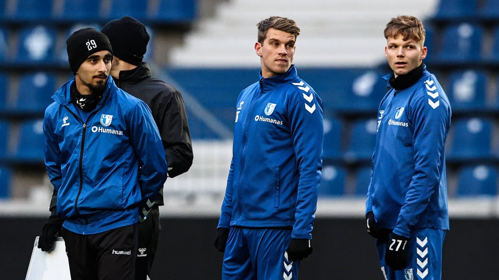 Livan Burcu, Marcus Mathisen, Philipp Hercher vom 1. FC Magdeburg (v.l.).