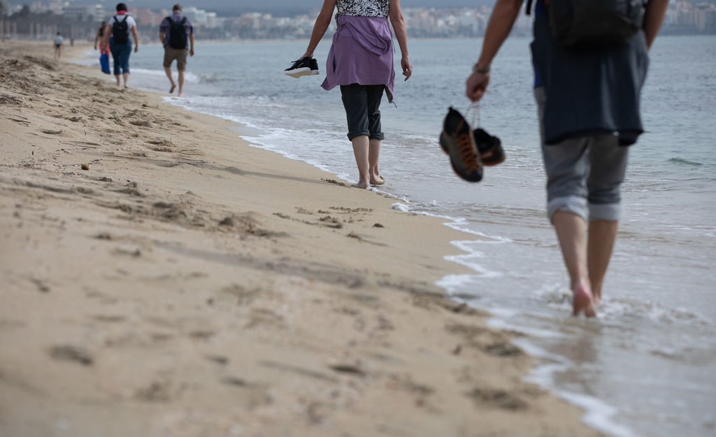 Sommer, Sonne, Strand: Zu den beliebtesten Reisezielen der Deutschen zählt wieder einmal Spanien. (Archivbild)